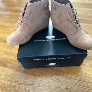 Dr. Scholl’s shoes (Booties)